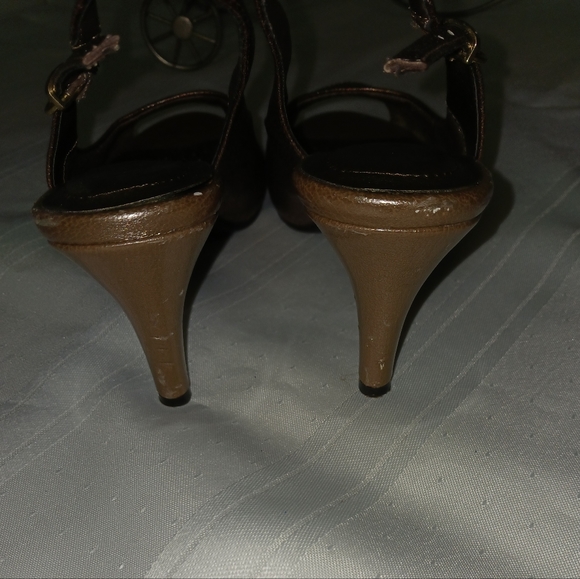 LifeStride Metallic Gold Colored Heels. Size 6M More like Copper colored - Picture 8 of 9